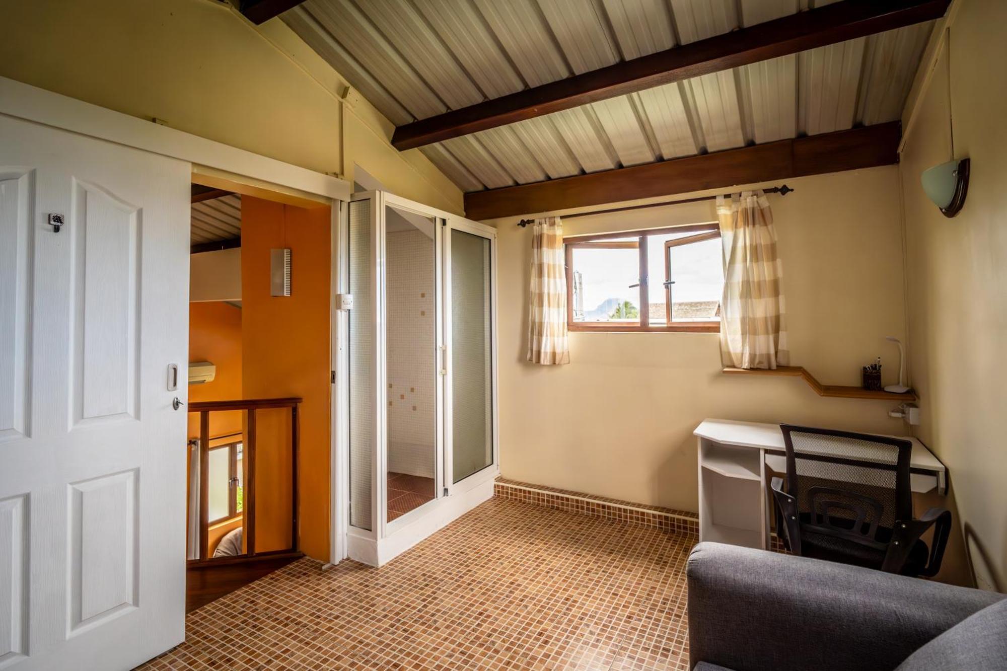 Charming Condo Ривьер-Нуар Экстерьер фото